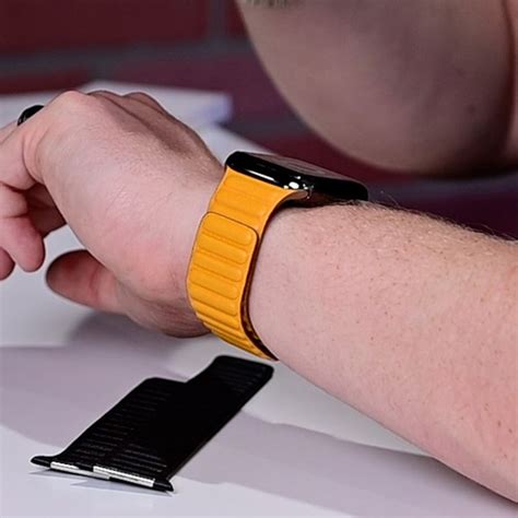 apple watch band leather magnetic link